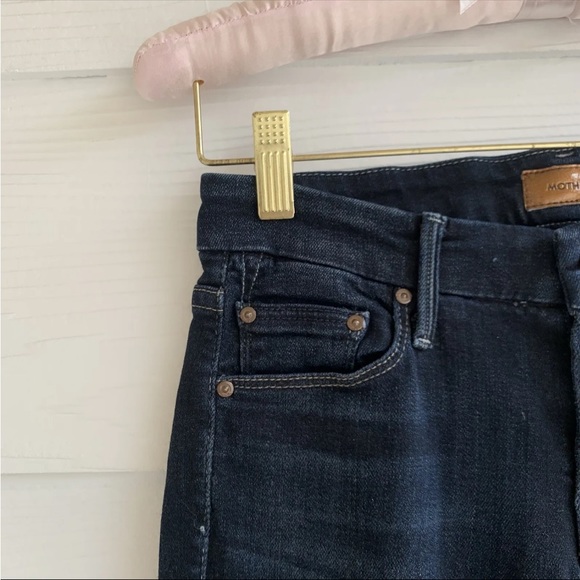 Mother the looker jeans 25 in dark wash: Coffee, tea or me? - Picture 4 of 16